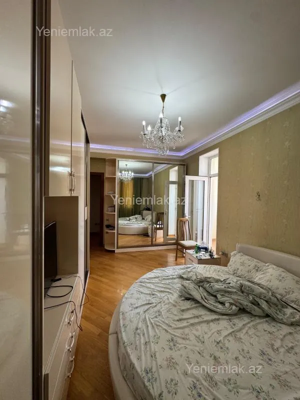 Satılır 3 otaqlı yeni tikili 140 m²
