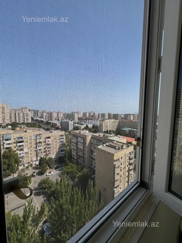 Satılır 3 otaqlı yeni tikili 140 m²