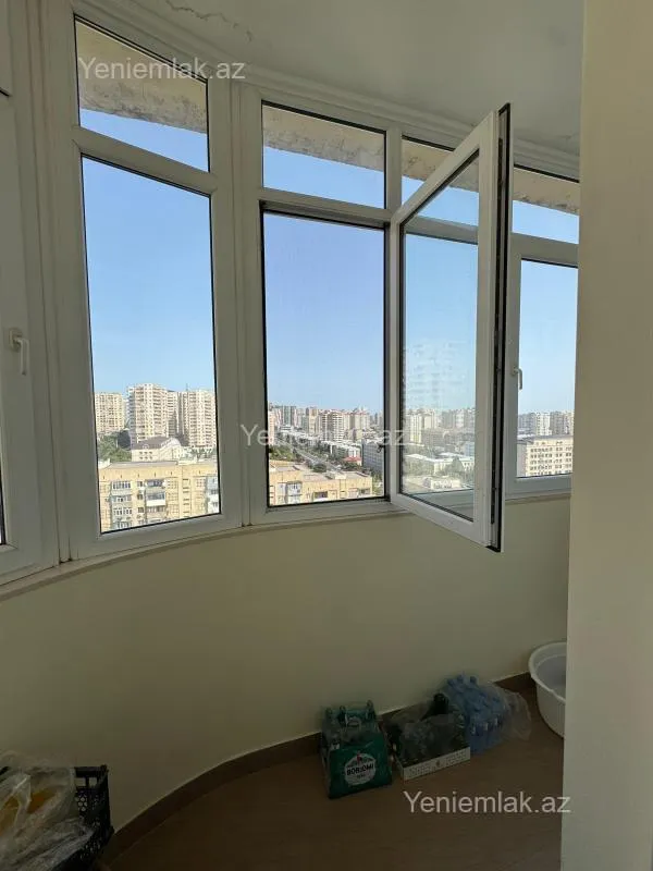 Satılır 3 otaqlı yeni tikili 140 m²