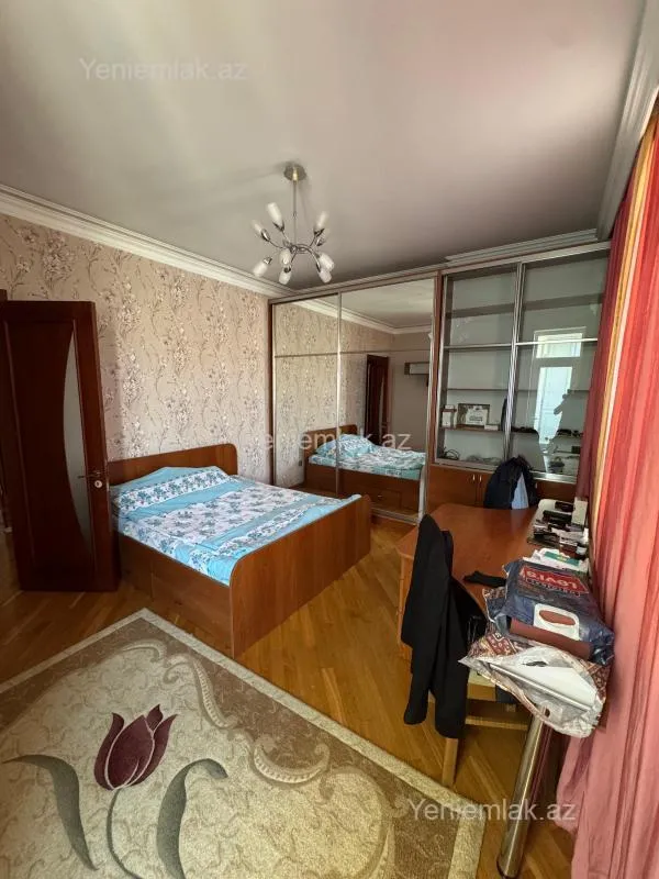 Satılır 3 otaqlı yeni tikili 140 m²