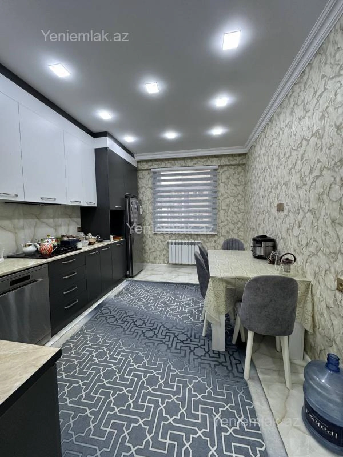 Satılır 3 otaqlı yeni tikili 83 m²