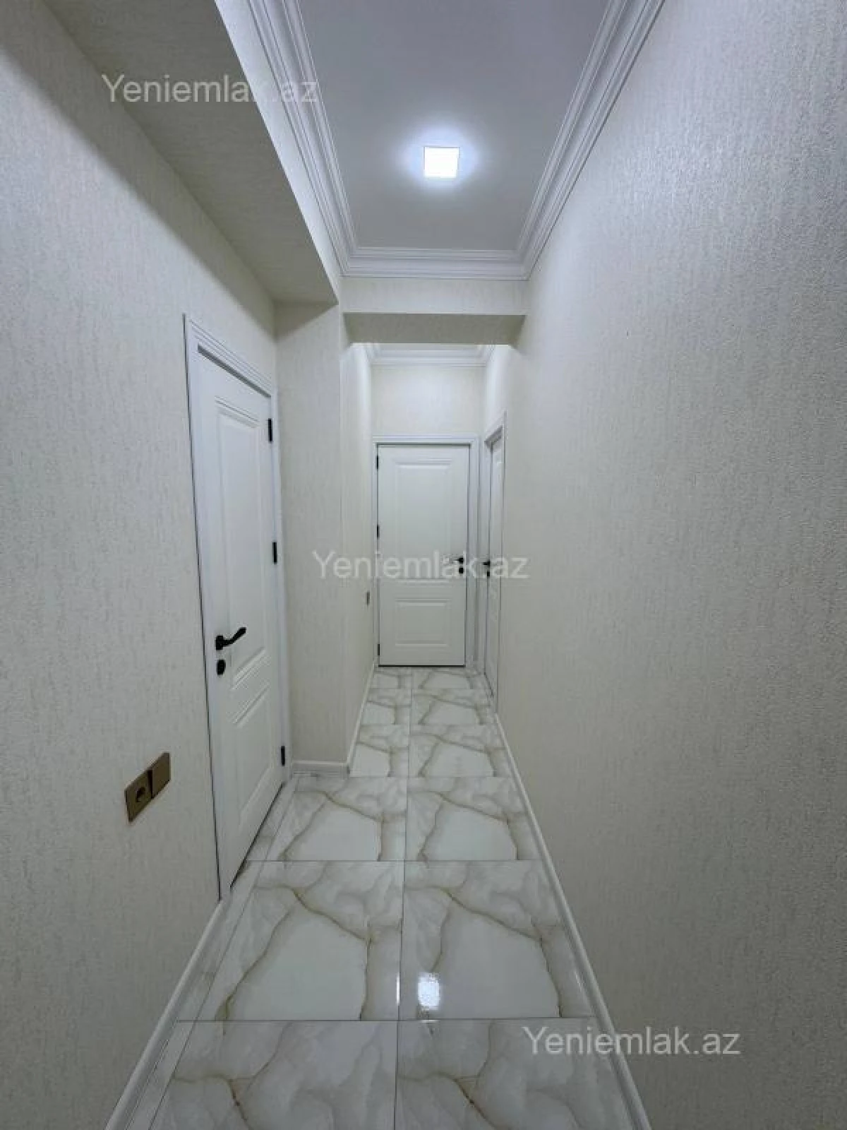 Satılır 3 otaqlı yeni tikili 83 m²