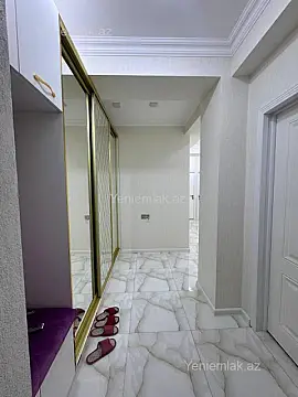 Satılır 3 otaqlı yeni tikili 83 m²