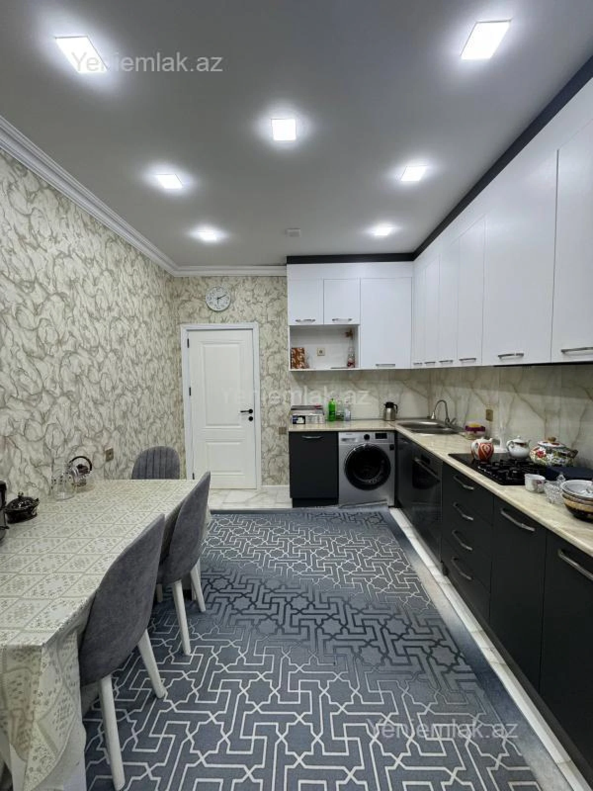 Satılır 3 otaqlı yeni tikili 83 m²