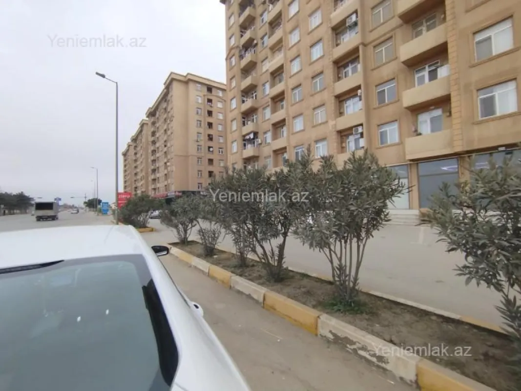 Satılır 3 otaqlı yeni tikili 200 m²