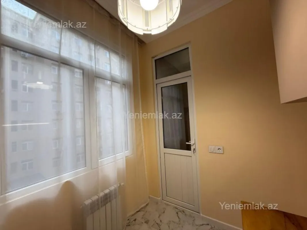 Satılır 3 otaqlı yeni tikili 200 m²