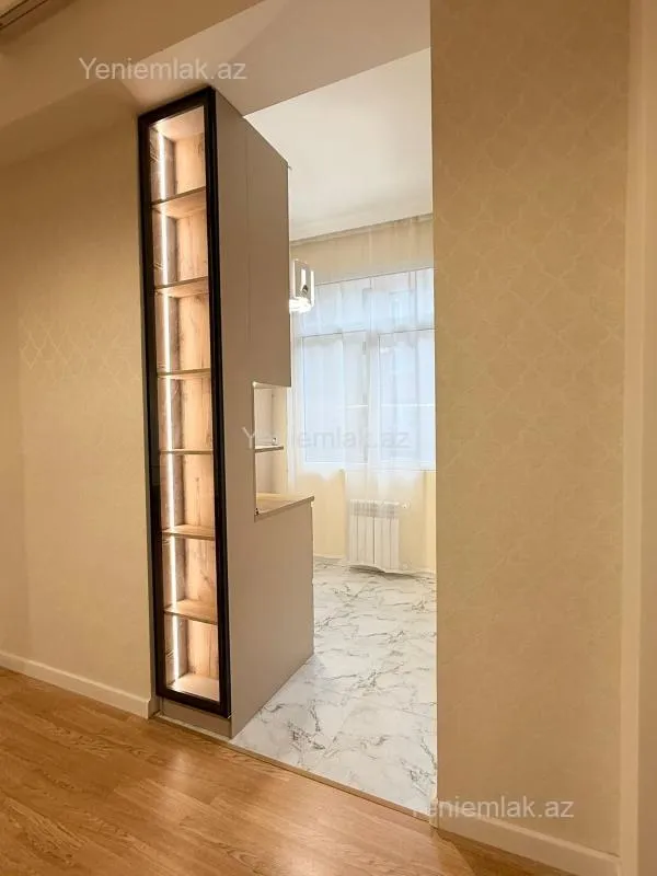 Satılır 3 otaqlı yeni tikili 200 m²