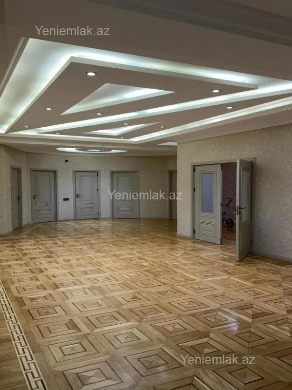 Satılır 4 otaqlı yeni tikili 250 m²
