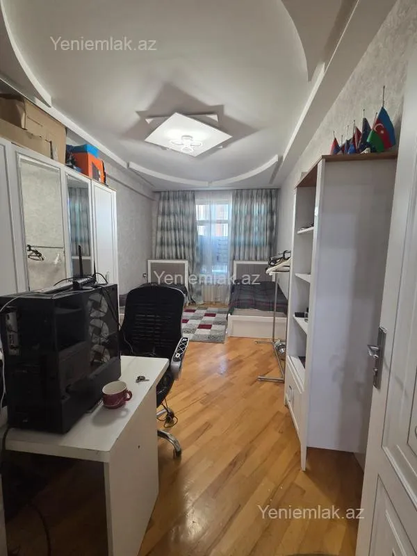 Satılır 3 otaqlı yeni tikili 102 m²