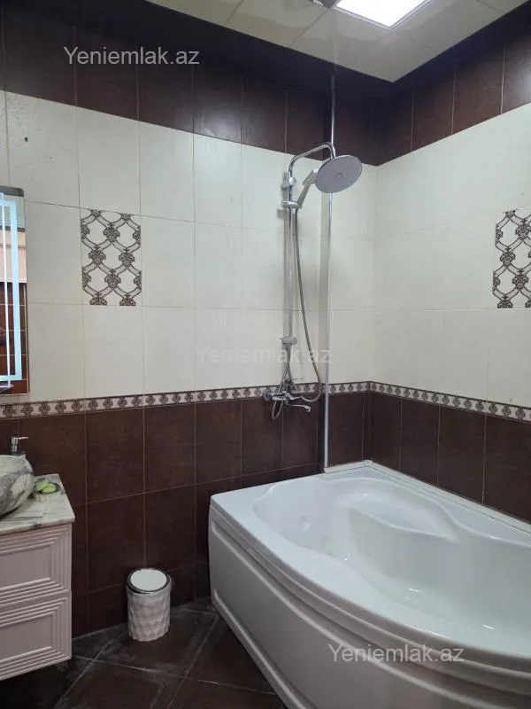 Satılır 3 otaqlı yeni tikili 102 m²