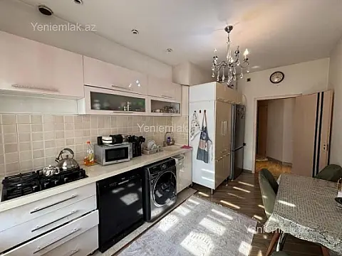 Satılır 2 otaqlı yeni tikili 85 m²