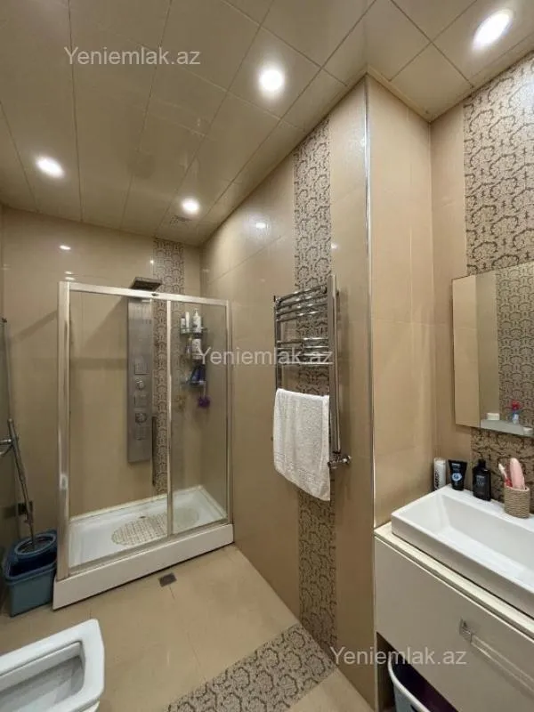 Satılır 2 otaqlı yeni tikili 85 m²