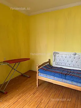 Satılır 2 otaqlı köhnə tikili 50 m²