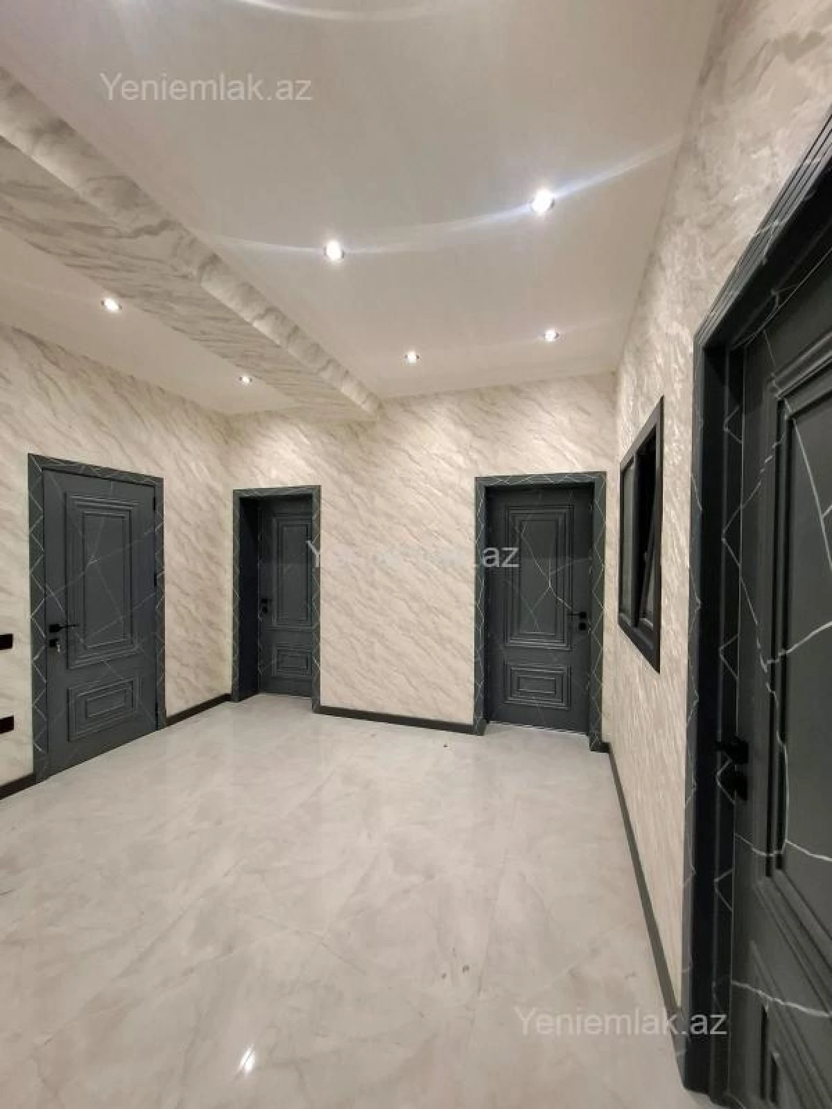 Satılır 3 otaqlı yeni tikili 85 m²