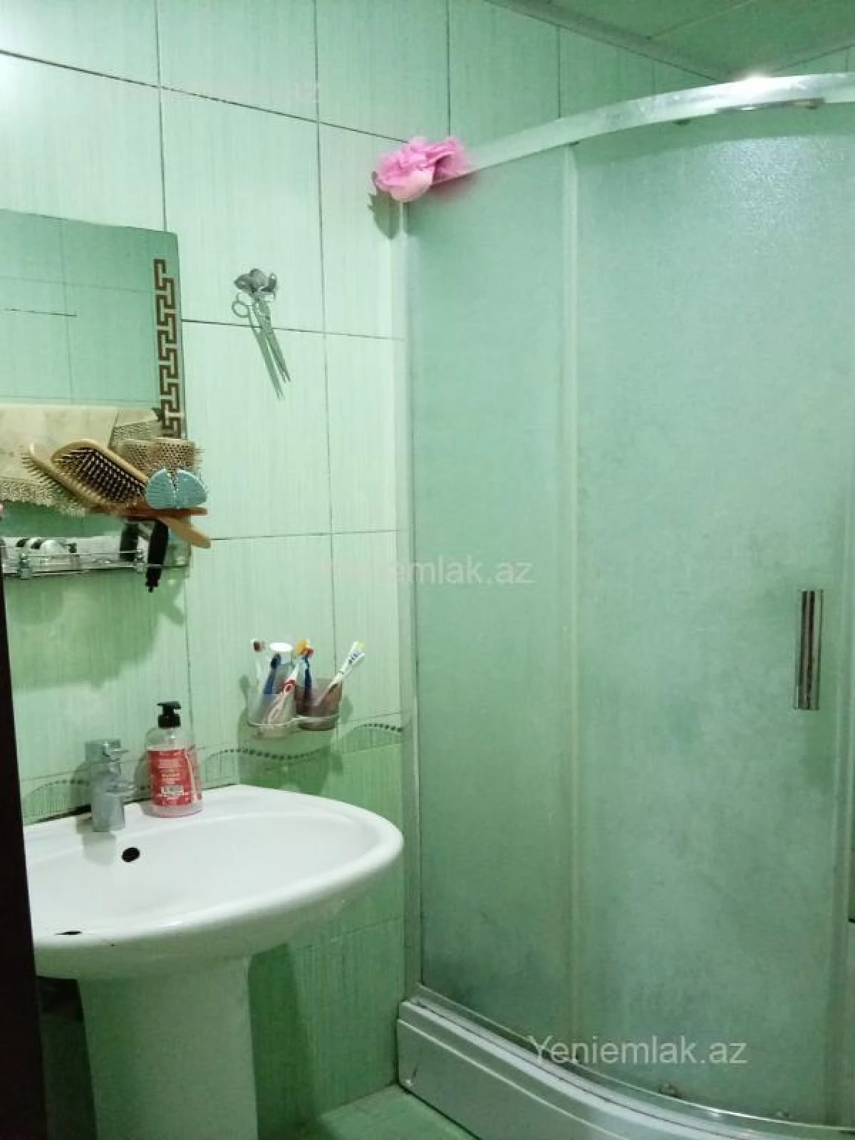 Satılır 3 otaqlı köhnə tikili 75 m²