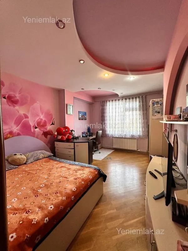Satılır 4 otaqlı yeni tikili 205 m²