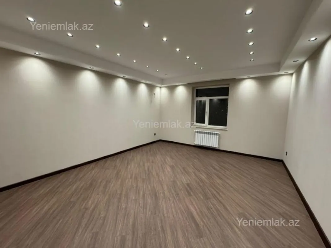 Satılır 3 otaqlı yeni tikili 85 m²