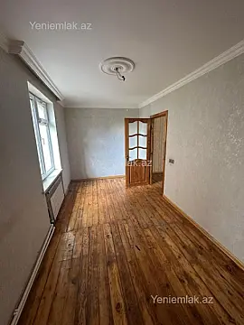 Satılır 2 otaqlı köhnə tikili 70 m²