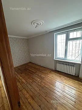 Satılır 2 otaqlı köhnə tikili 70 m²