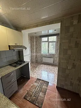 Satılır 2 otaqlı köhnə tikili 70 m²