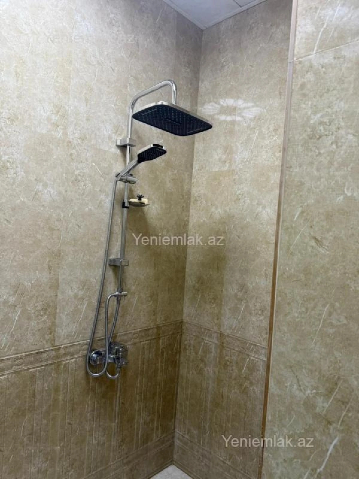 Satılır 3 otaqlı yeni tikili 120 m²