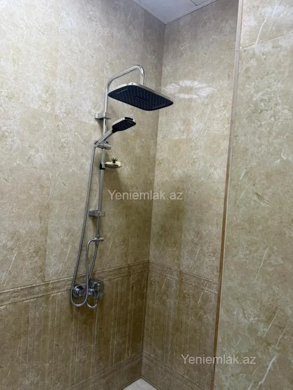 Satılır 3 otaqlı yeni tikili 120 m²