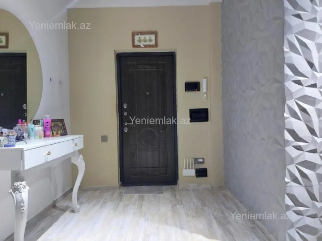 Satılır 2 otaqlı yeni tikili 68 m²