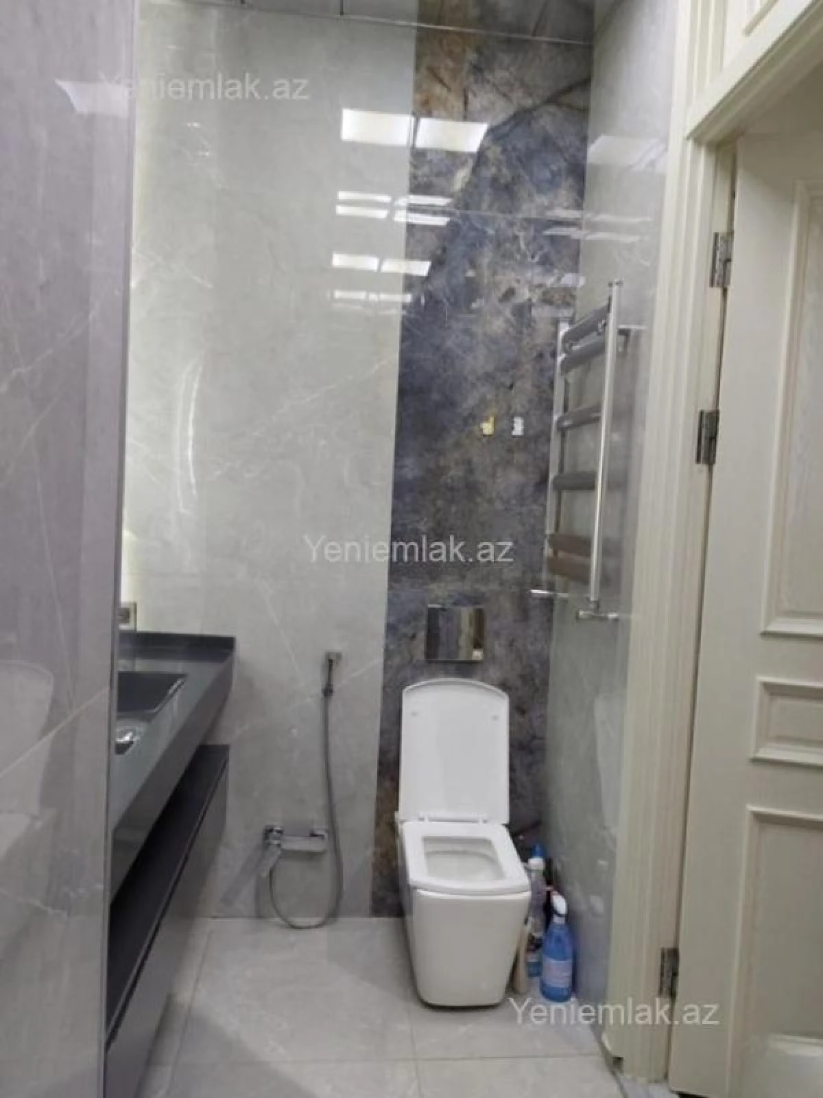 Satılır 2 otaqlı yeni tikili 68 m²