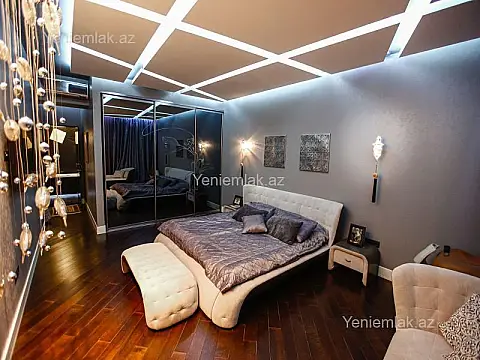Satılır 4 otaqlı yeni tikili 200.5 m²