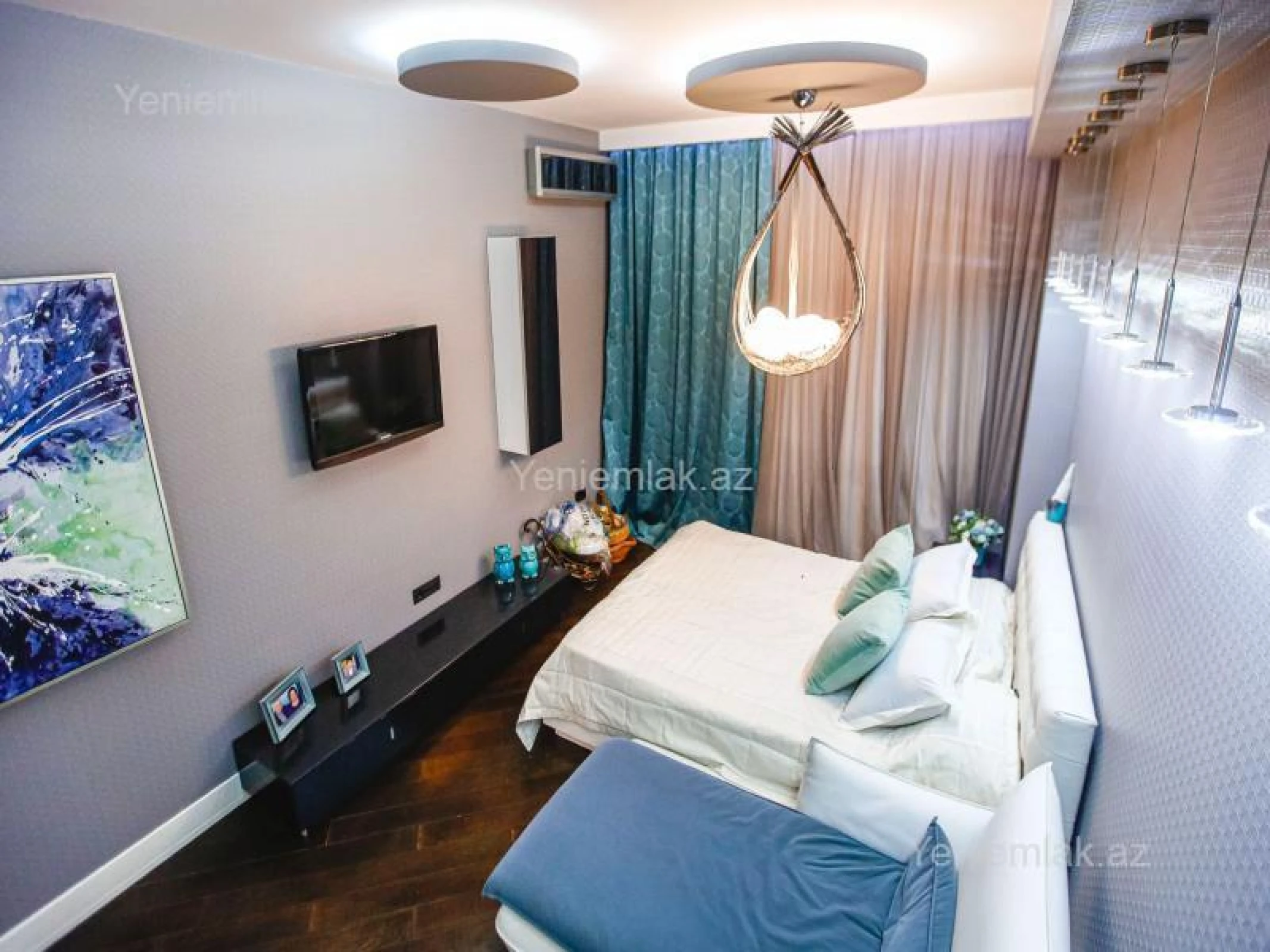 Satılır 4 otaqlı yeni tikili 200.5 m²