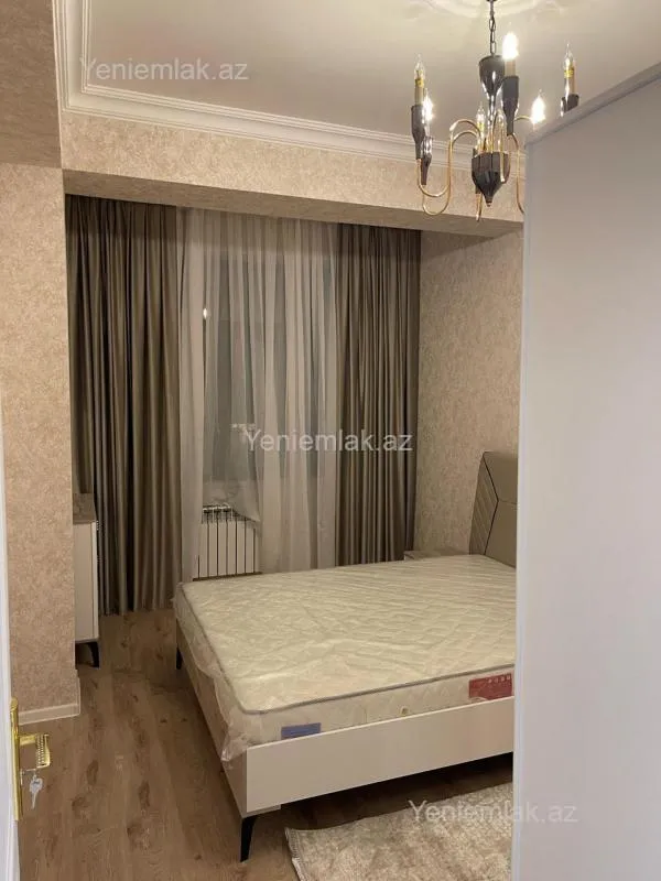 Satılır 2 otaqlı yeni tikili 82 m²