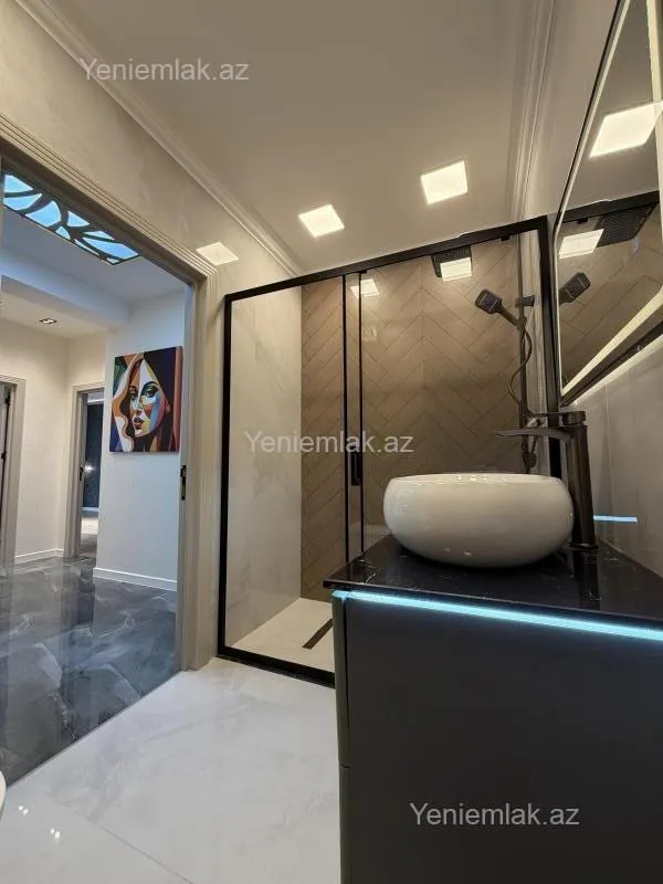 Satılır 3 otaqlı yeni tikili 100 m²