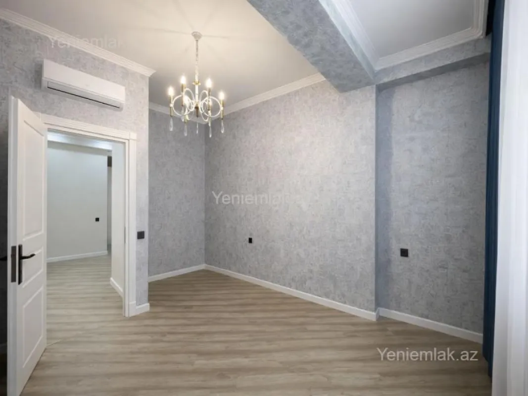 Satılır 3 otaqlı yeni tikili 130 m²