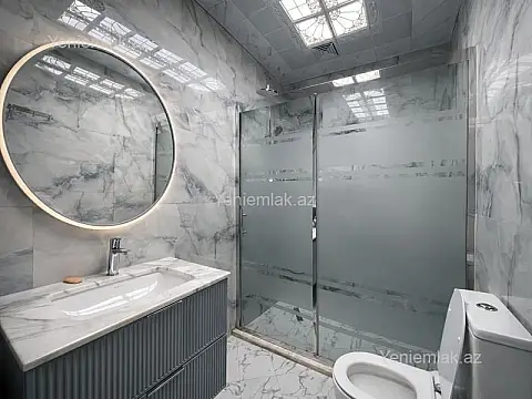 Satılır 3 otaqlı yeni tikili 130 m²