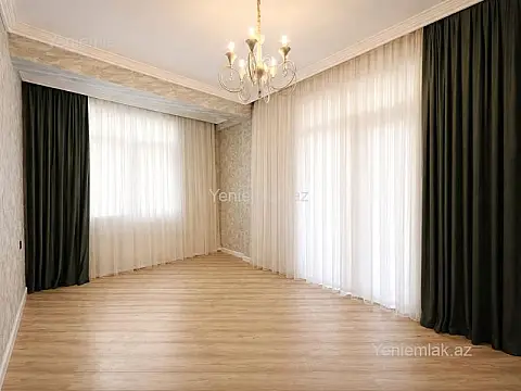 Satılır 3 otaqlı yeni tikili 130 m²
