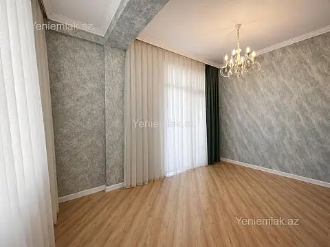 Satılır 3 otaqlı yeni tikili 130 m²