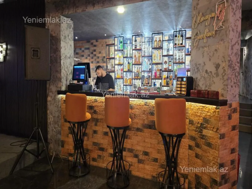 Satılır 10 otaqlı obyekt 800 m²