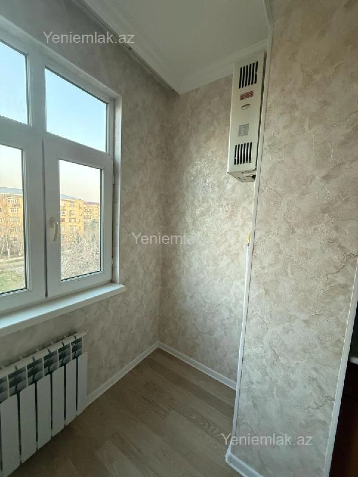 Satılır 2 otaqlı köhnə tikili 60 m²