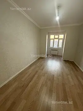 Satılır 2 otaqlı köhnə tikili 60 m² — Sumqayıt, 7-ci mikrorayon 2 otaq 60.00 m²