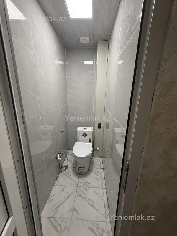 Satılır 2 otaqlı köhnə tikili 60 m²