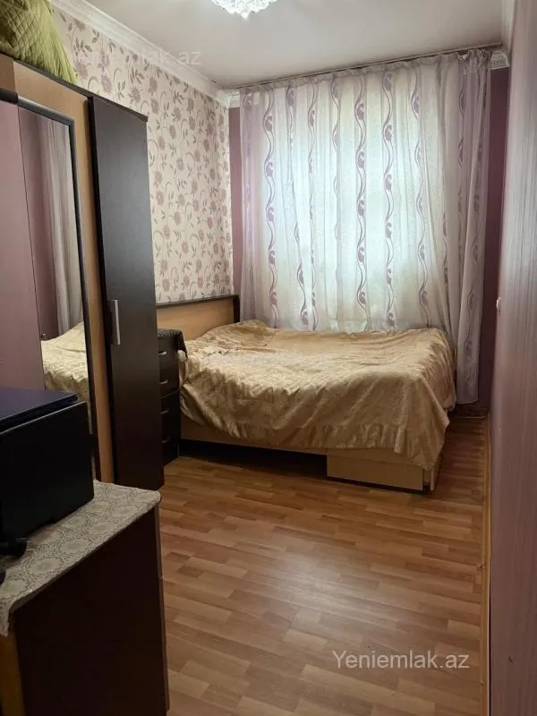 Satılır 2 otaqlı köhnə tikili 55 m²