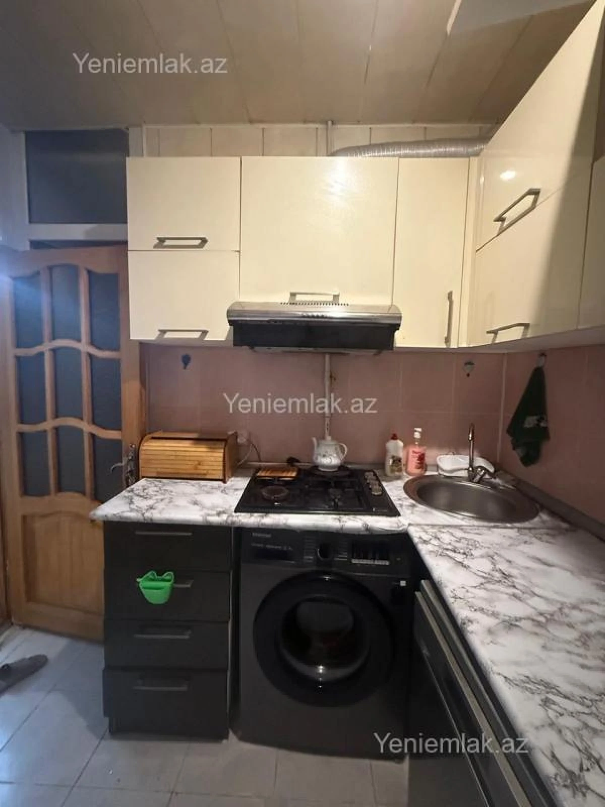 Satılır 2 otaqlı köhnə tikili 55 m²