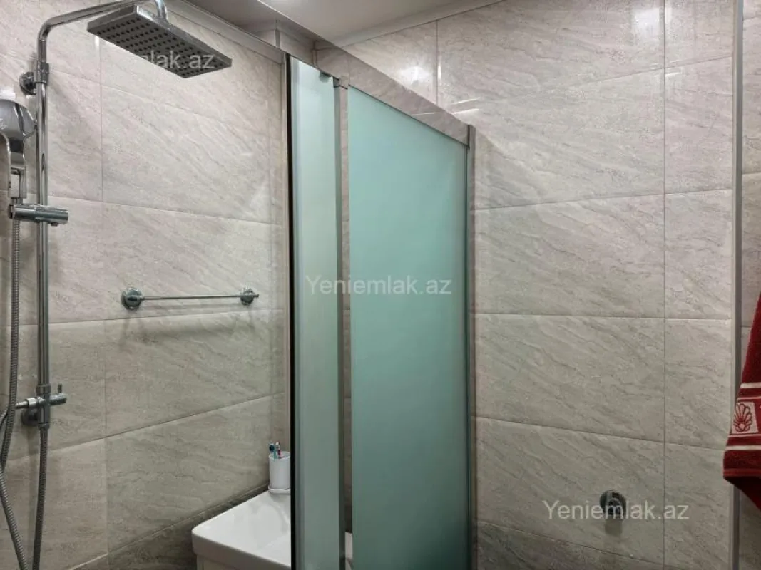 Satılır 3 otaqlı köhnə tikili 90 m²