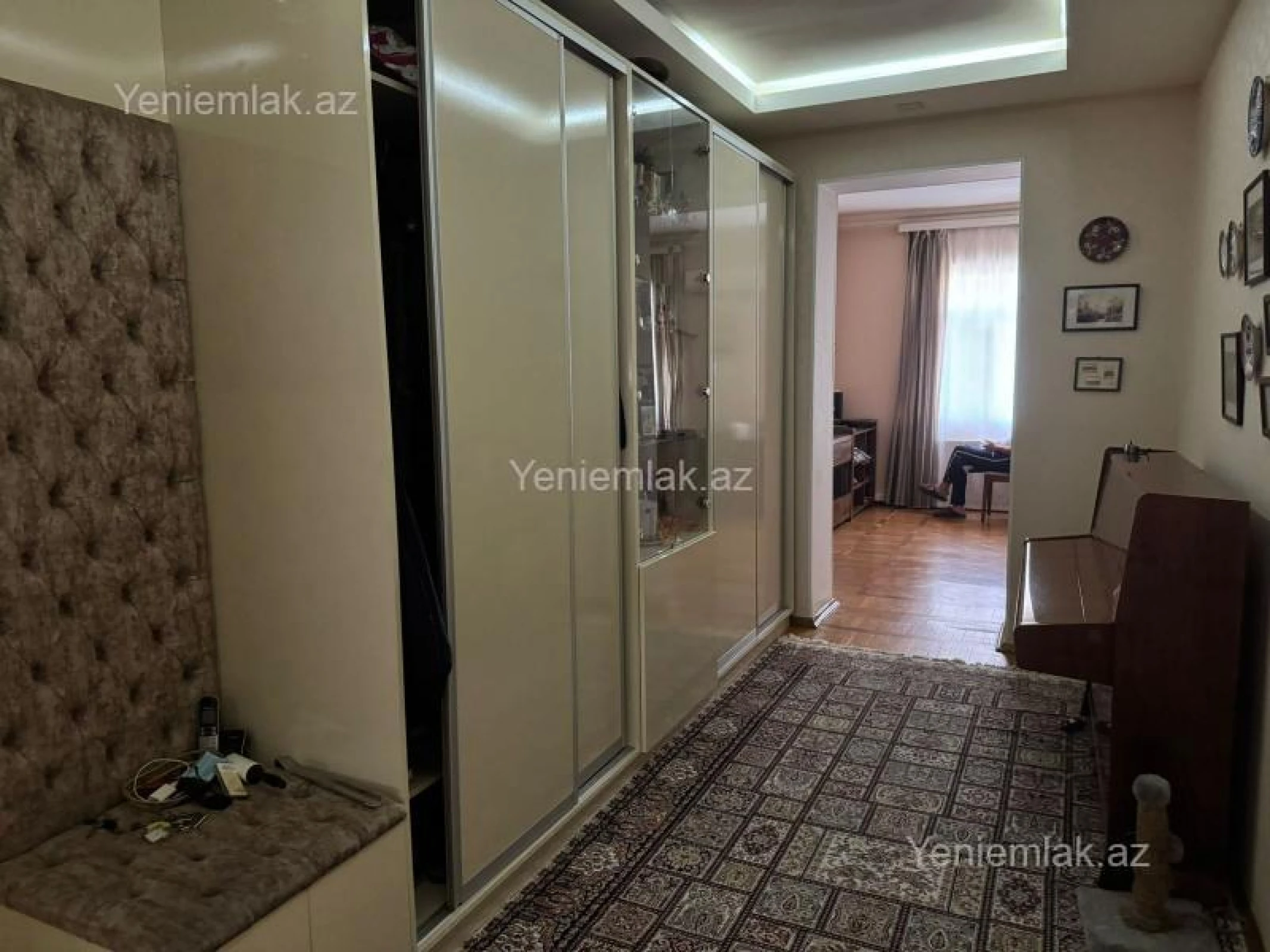 Satılır 3 otaqlı köhnə tikili 90 m²