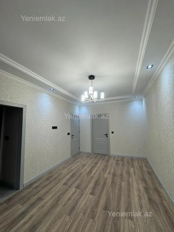 Satılır 2 otaqlı köhnə tikili 55 m²
