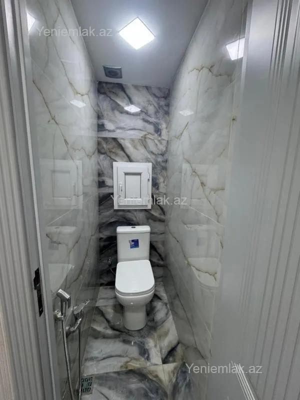 Satılır 2 otaqlı köhnə tikili 55 m²