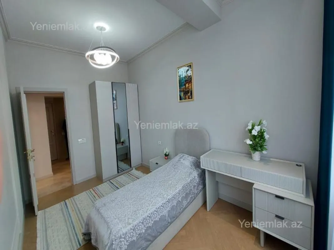 Satılır 3 otaqlı yeni tikili 112 m²