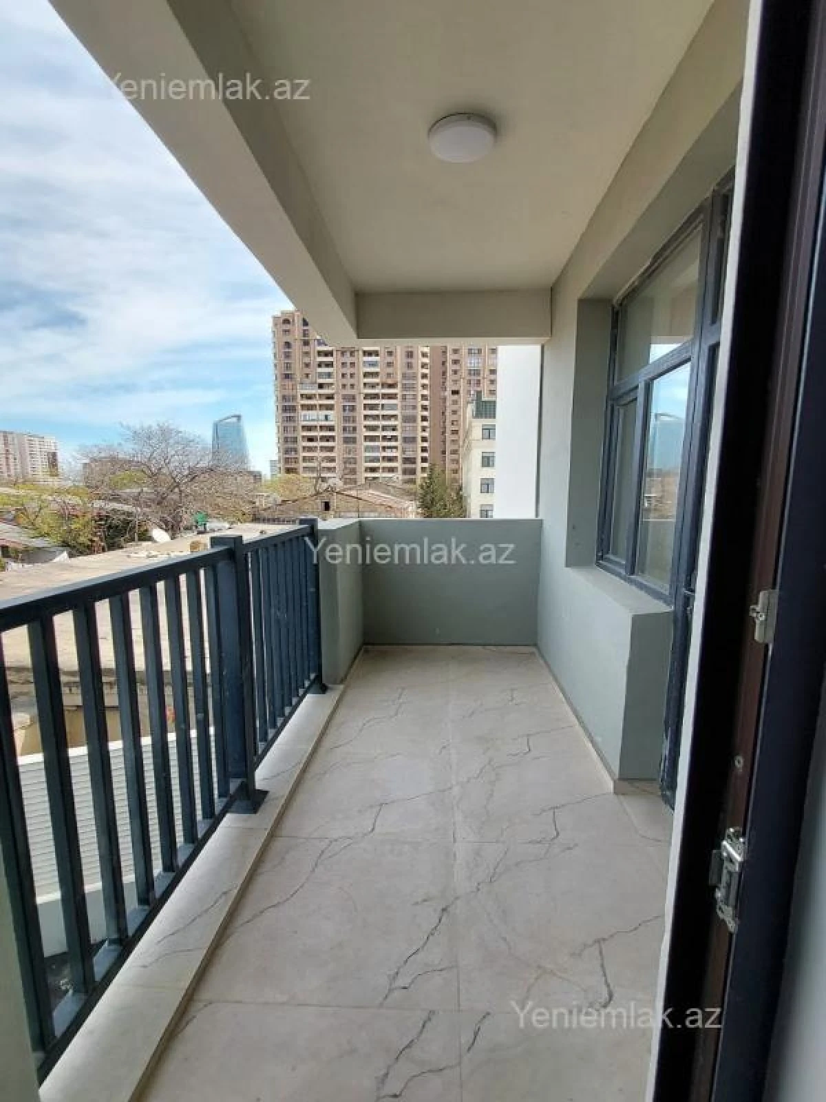 Satılır 3 otaqlı yeni tikili 112 m²