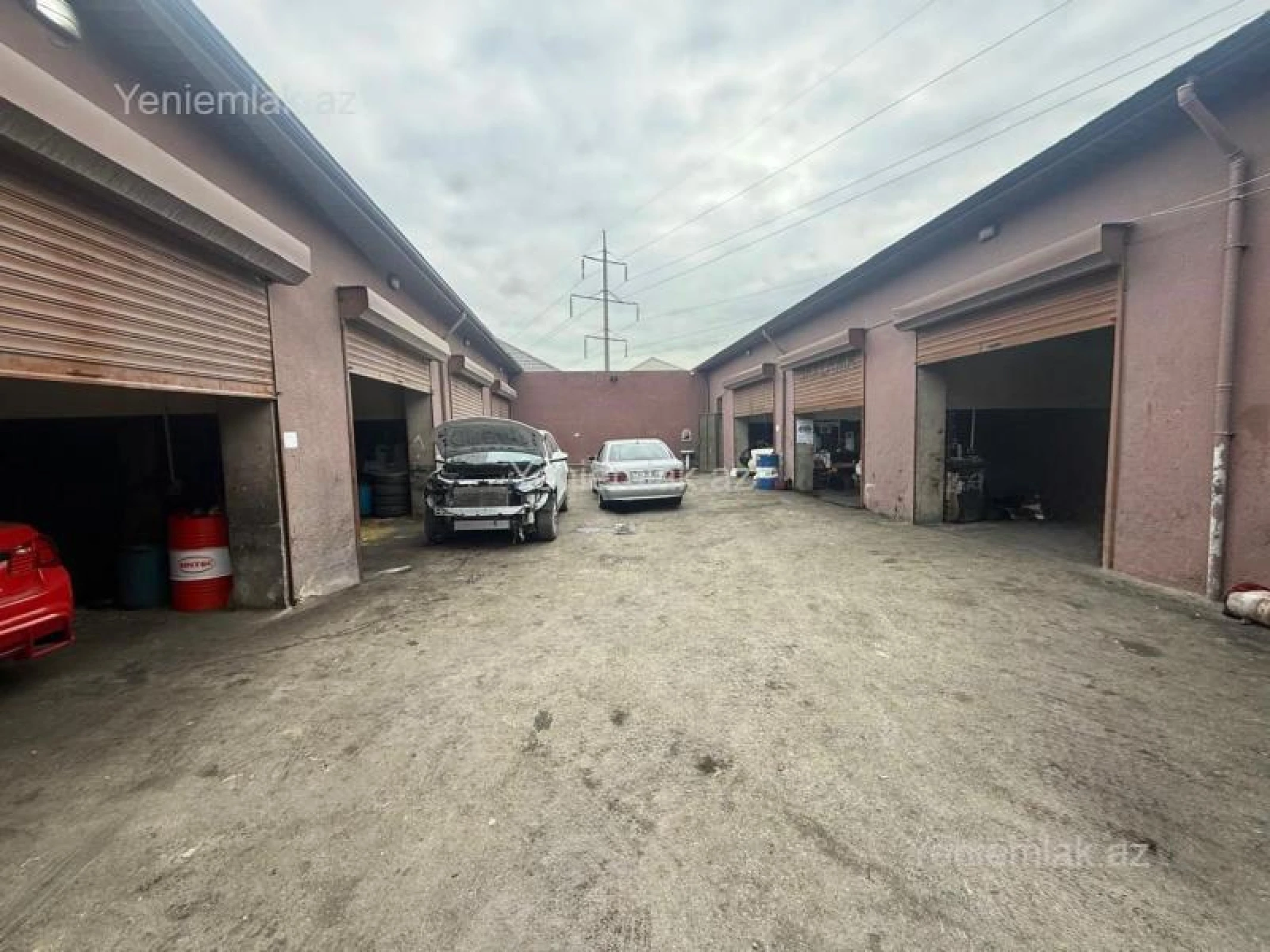 Satılır 14 otaqlı obyekt 550 m²