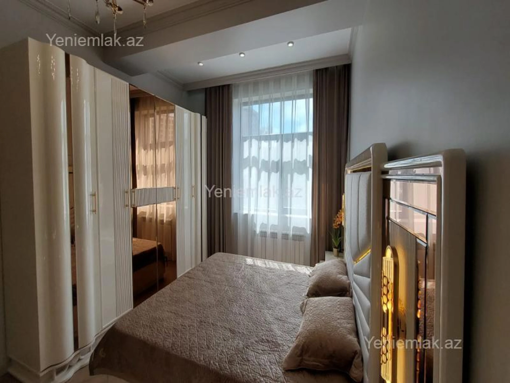 Satılır 3 otaqlı yeni tikili 118 m²